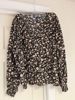 Old Navy Black Floral Peasant  Blouse with Cream Flowers